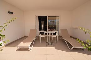 Aequora Lanzarote Suites