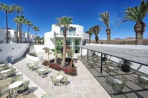 Aequora Lanzarote Suites