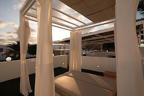 Aequora Lanzarote Suites