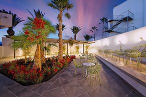 Aequora Lanzarote Suites