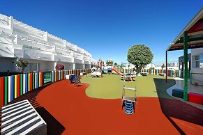 Aequora Lanzarote Suites