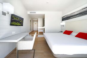 Aequora Lanzarote Suites