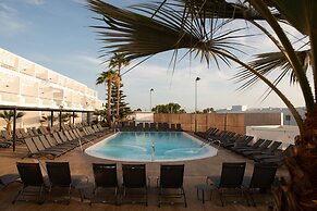 Aequora Lanzarote Suites