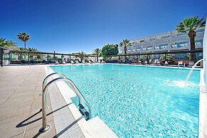 Aequora Lanzarote Suites