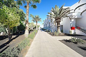 Aequora Lanzarote Suites
