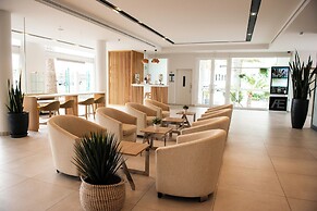 Aequora Lanzarote Suites