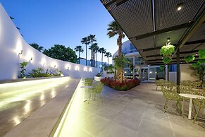 Aequora Lanzarote Suites