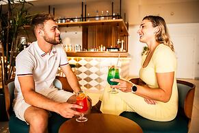 Aequora Lanzarote Suites