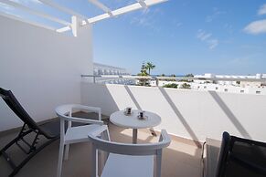 Aequora Lanzarote Suites