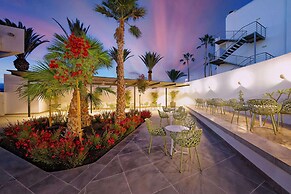 Aequora Lanzarote Suites