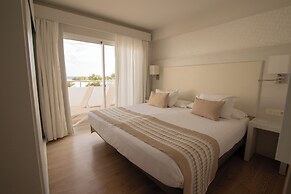 Aequora Lanzarote Suites