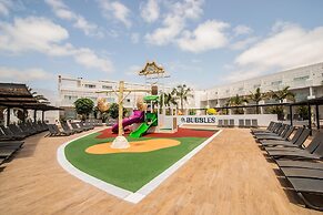 Aequora Lanzarote Suites