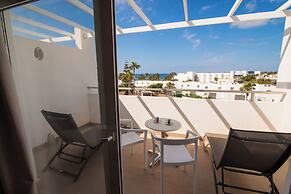 Aequora Lanzarote Suites