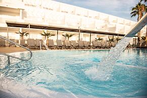 Aequora Lanzarote Suites