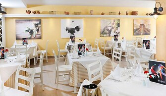 Aequora Lanzarote Suites