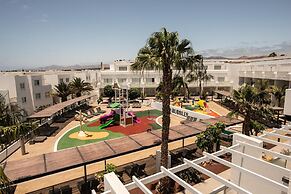 Aequora Lanzarote Suites