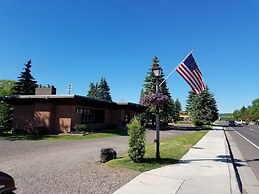 The Willard Munger Inn