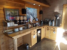 The Willard Munger Inn