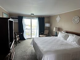 Sands of Time Motor Inn & Harbor House
