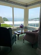 Sands of Time Motor Inn & Harbor House