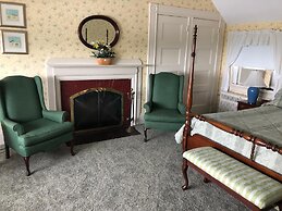 Sands of Time Motor Inn & Harbor House