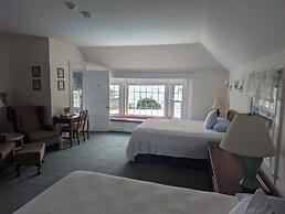 Sands of Time Motor Inn & Harbor House