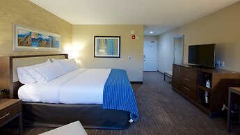Holiday Inn Express Fargo SW - I-94 Medical Center by IHG