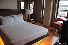 Soleste Suites