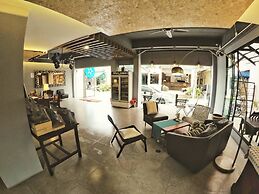 Sea Front Home Boutique - Patong Beach