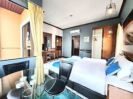 Sea Front Home Boutique - Patong Beach