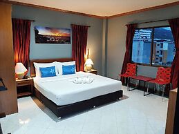 Sea Front Home Boutique - Patong Beach