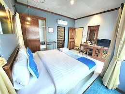 Sea Front Home Boutique - Patong Beach