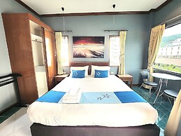 Sea Front Home Boutique - Patong Beach