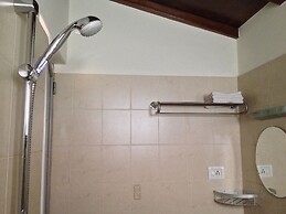 Vardan Resort n' Apartment