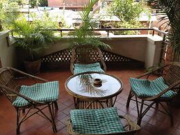 Vardan Resort n' Apartment