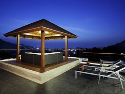 Kata Sea View Villas