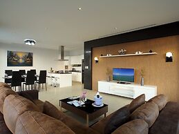 Kata Sea View Villas