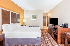 La Quinta Inn & Suites by Wyndham Gonzales TX