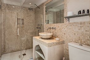 La Residencia Tarifa