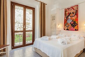 La Residencia Tarifa