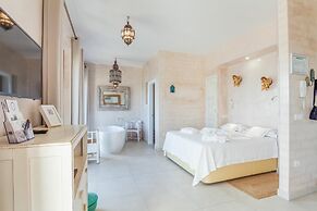 La Residencia Tarifa