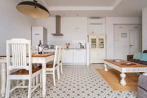 La Residencia Tarifa