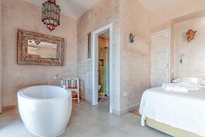 La Residencia Tarifa