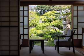 Hagi No Yado Tomoe