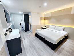 SEATEL Phuket Patong Beach