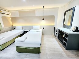 SEATEL Phuket Patong Beach