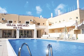 Hiona Holiday Hotel