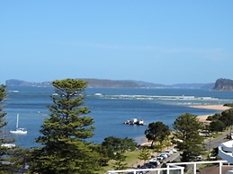 BASE Holidays - Ettalong Beach Premium Apartments