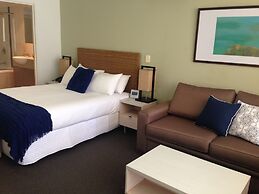 BASE Holidays - Ettalong Beach Premium Apartments