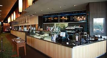 BASE Holidays - Ettalong Beach Premium Apartments